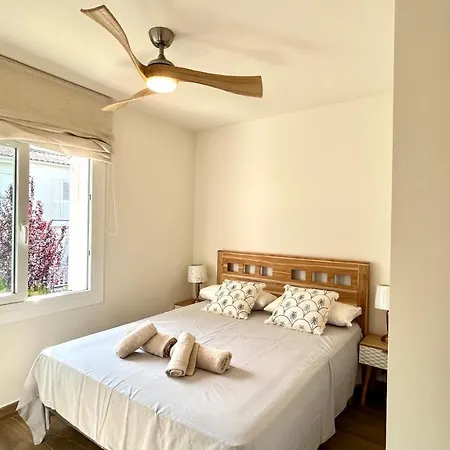 Casa Con Jardin Y Piscina Comunitaria *