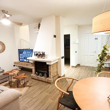 Casa Con Jardin Y Piscina Comunitaria S'Agaro